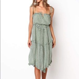 Flowy Green Printed Midi Dress
